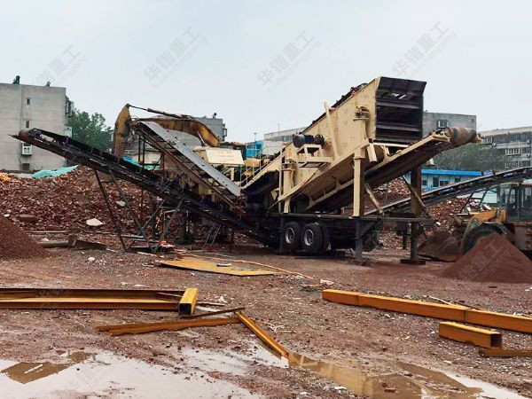 移動式建筑垃圾處理系統(tǒng)生產現(xiàn)場